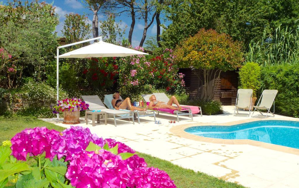 La Manzanera Hotell Roquefort-les-Pins Eksteriør bilde